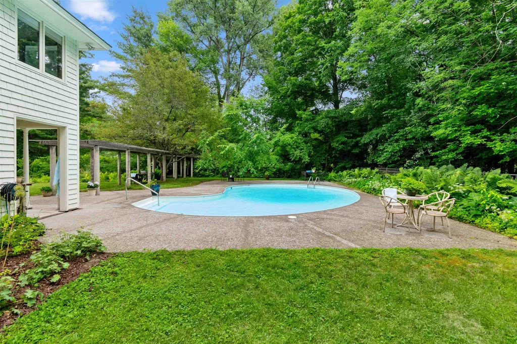 49 Shady Lane Williston VT 05495