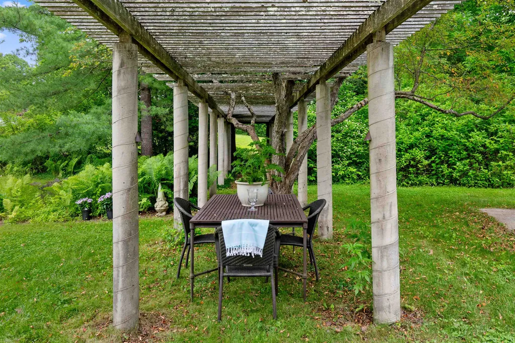 49 Shady Lane Williston VT 05495
