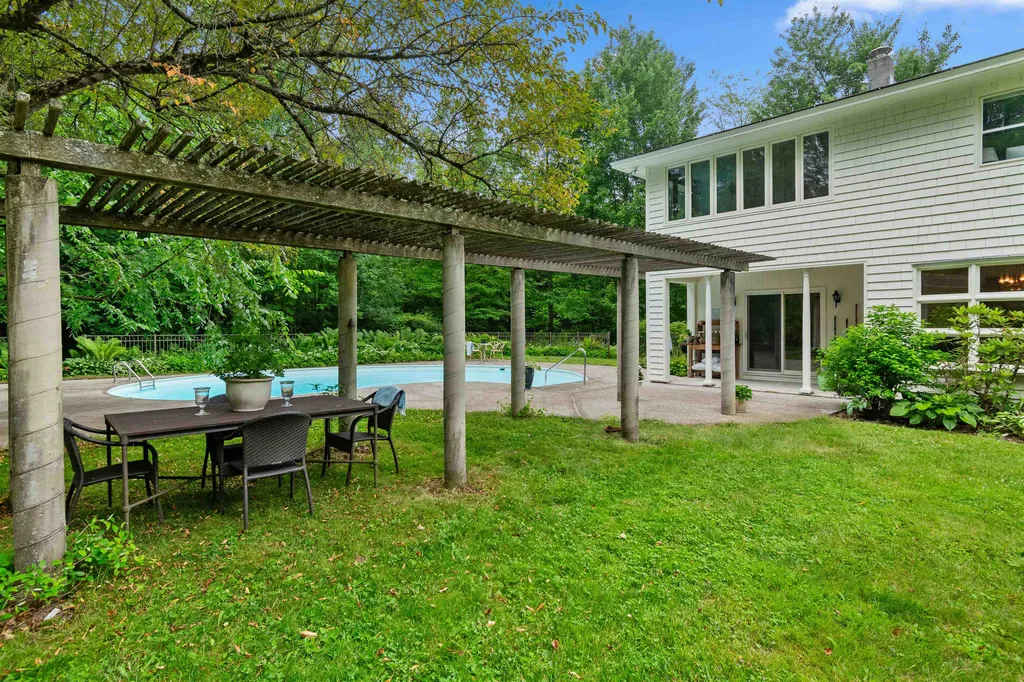 49 Shady Lane Williston VT 05495