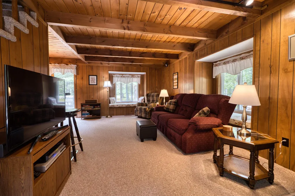 20 Pleasant Drive Freedom NH 03836