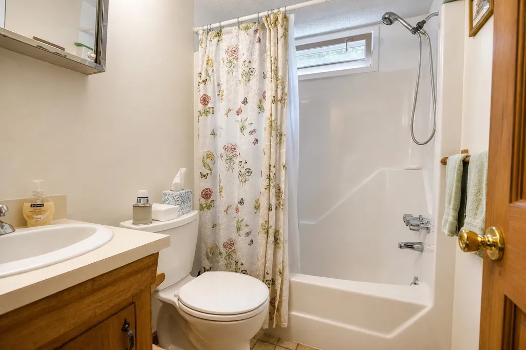 20 Pleasant Drive Freedom NH 03836