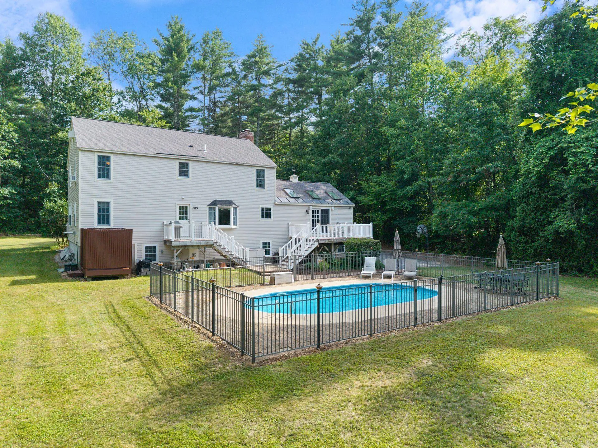 26 Williamsburg Road Amherst NH 03031