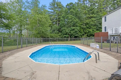 26 Williamsburg Road Amherst NH 03031