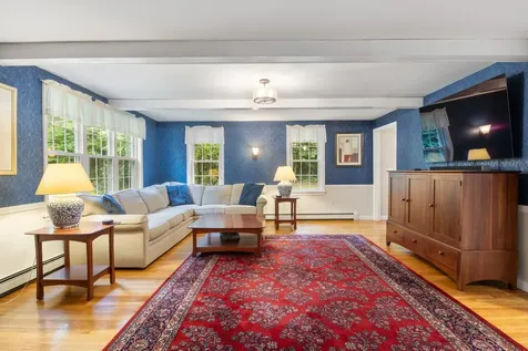 26 Williamsburg Road Amherst NH 03031