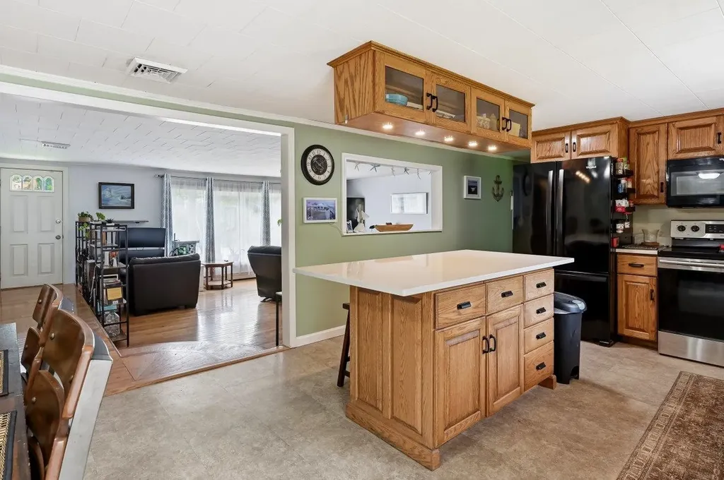 13 Pearl Street Somersworth NH 03878