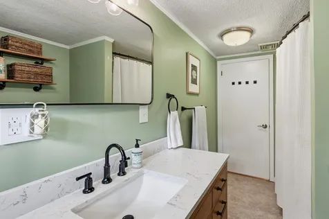 13 Pearl Street Somersworth NH 03878