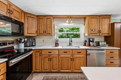 13 Pearl Street Somersworth NH 03878