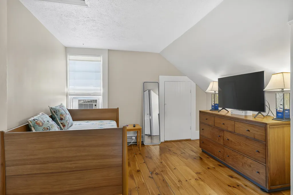 20 Tibbetts Street South Berwick ME 03908