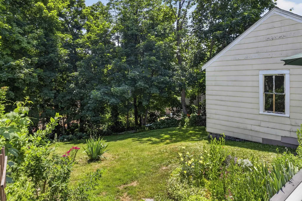 20 Tibbetts Street South Berwick ME 03908