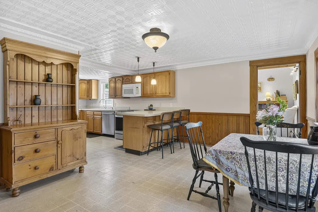 20 Tibbetts Street South Berwick ME 03908