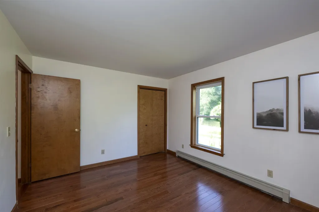 100 Riverside Lane Royalton VT 05068