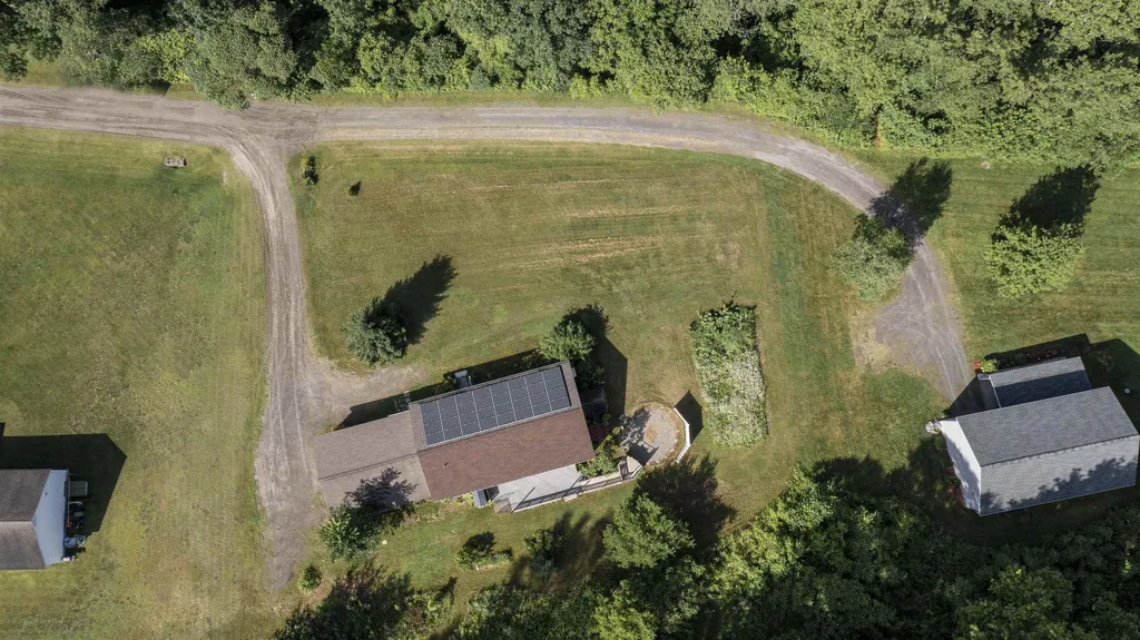 100 Riverside Lane Royalton VT 05068