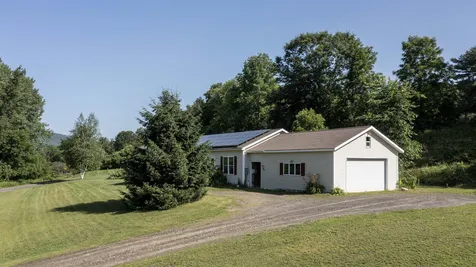 100 Riverside Lane Royalton VT 05068