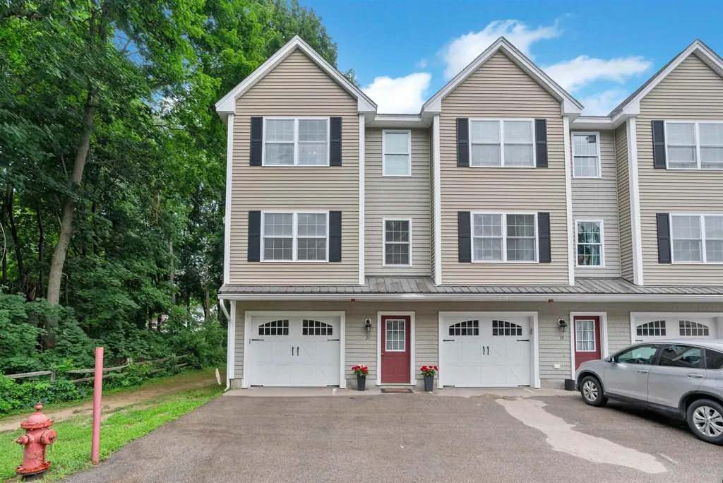 21 Townsend Drive Dover NH 03820