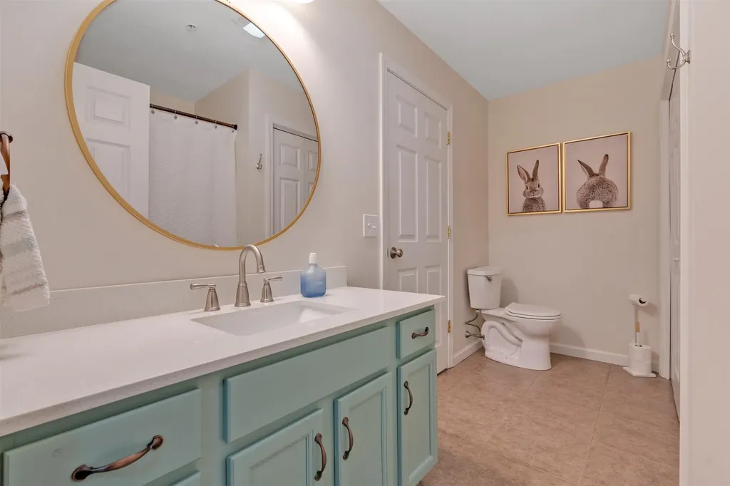 21 Townsend Drive Dover NH 03820