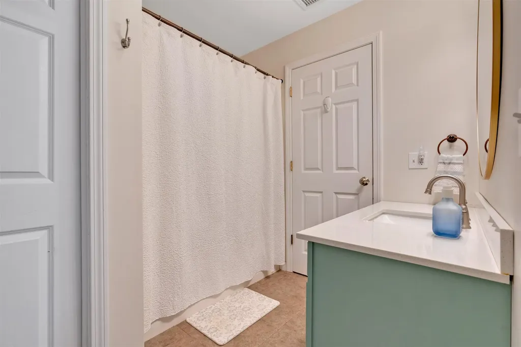 21 Townsend Drive Dover NH 03820