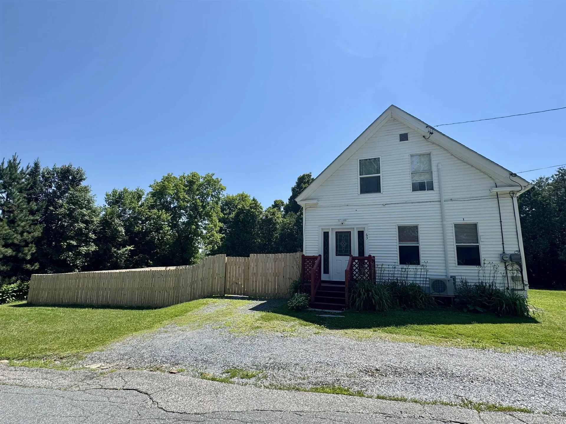 63 Cobblestone Alley Bradford VT 05033