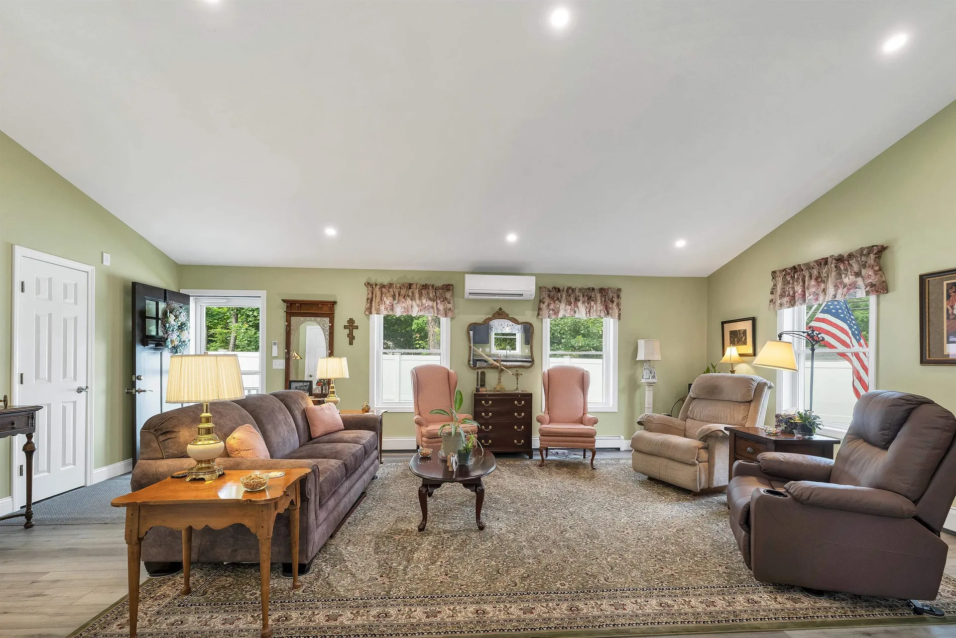 3 Carver Street Franklin NH 03235
