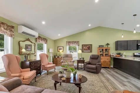 3 Carver Street Franklin NH 03235