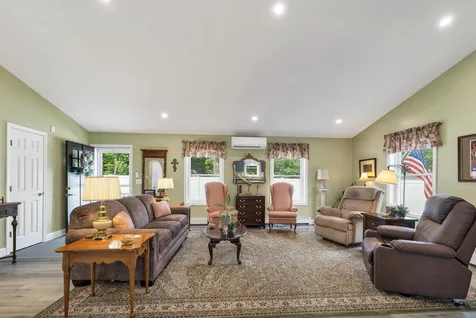3 Carver Street Franklin NH 03235