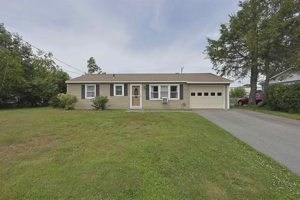 53 Kelwyn Drive Somersworth NH 03878