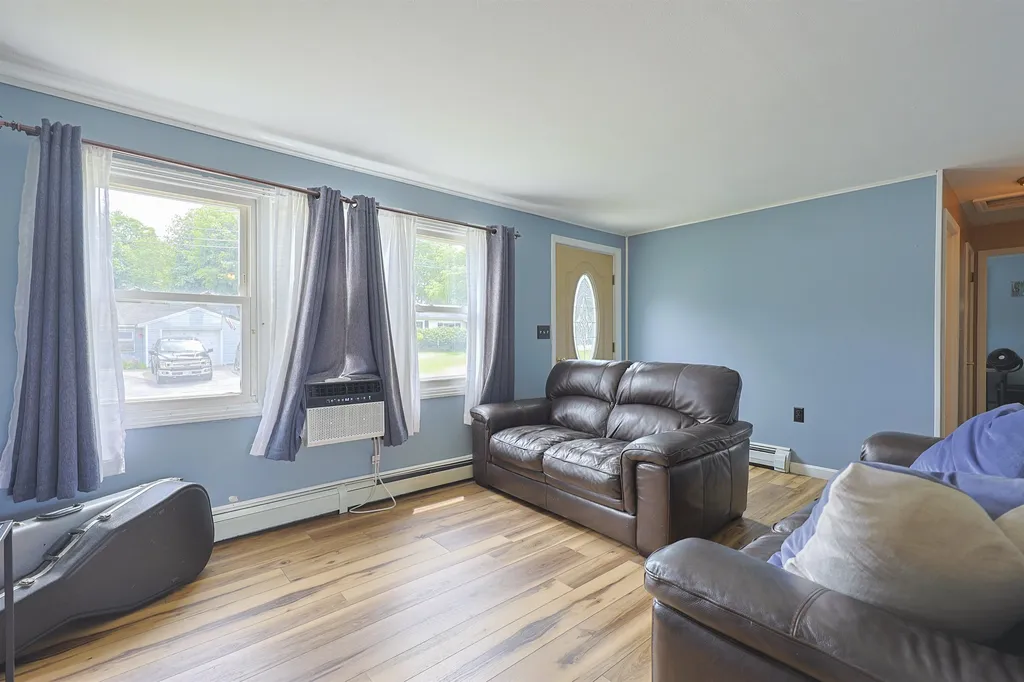 53 Kelwyn Drive Somersworth NH 03878
