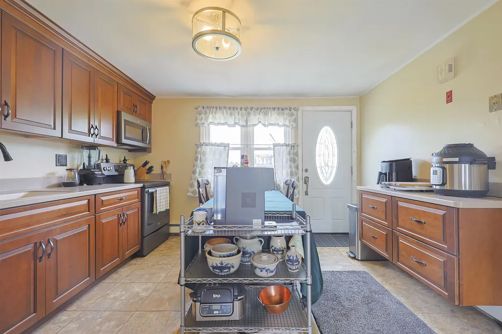 53 Kelwyn Drive Somersworth NH 03878