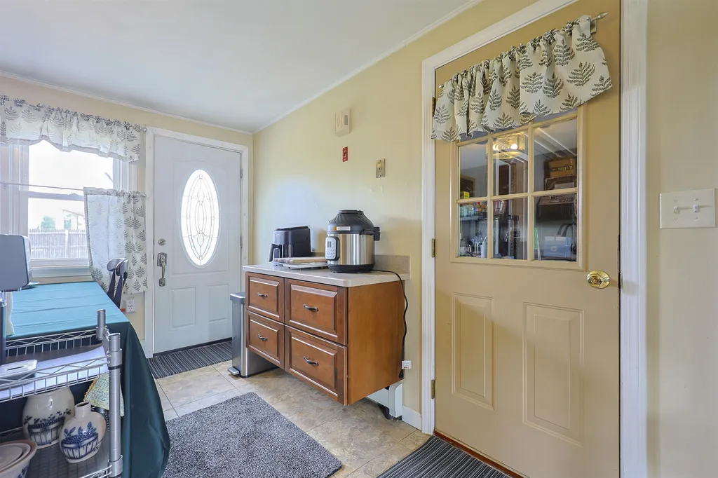 53 Kelwyn Drive Somersworth NH 03878