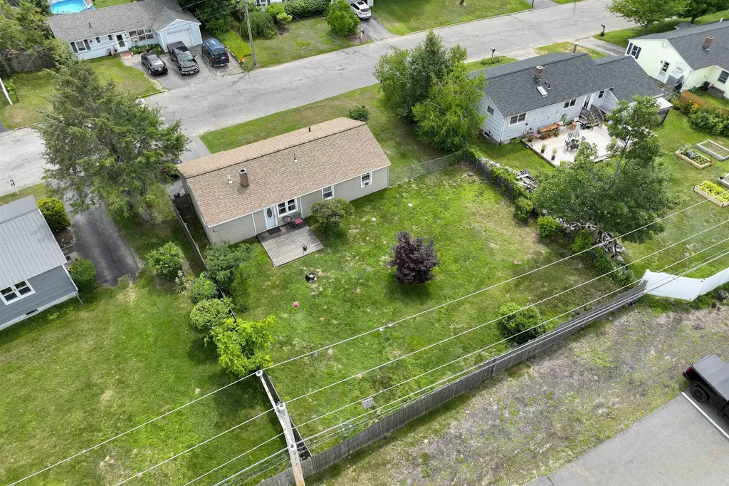 53 Kelwyn Drive Somersworth NH 03878