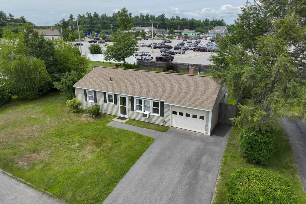 53 Kelwyn Drive Somersworth NH 03878