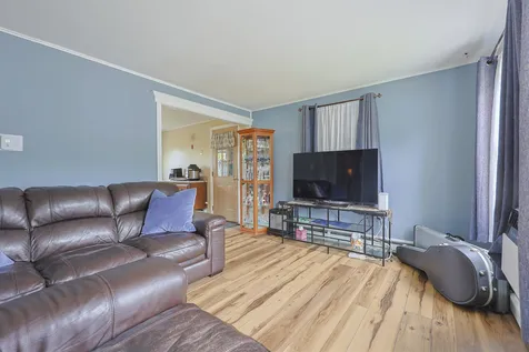 53 Kelwyn Drive Somersworth NH 03878