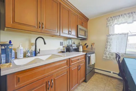 53 Kelwyn Drive Somersworth NH 03878