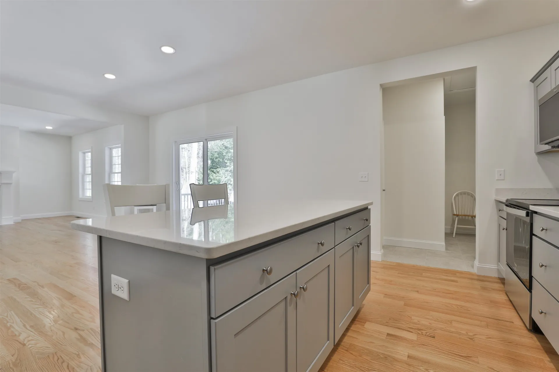 22 Reeds Ferry Way Merrimack NH 03054