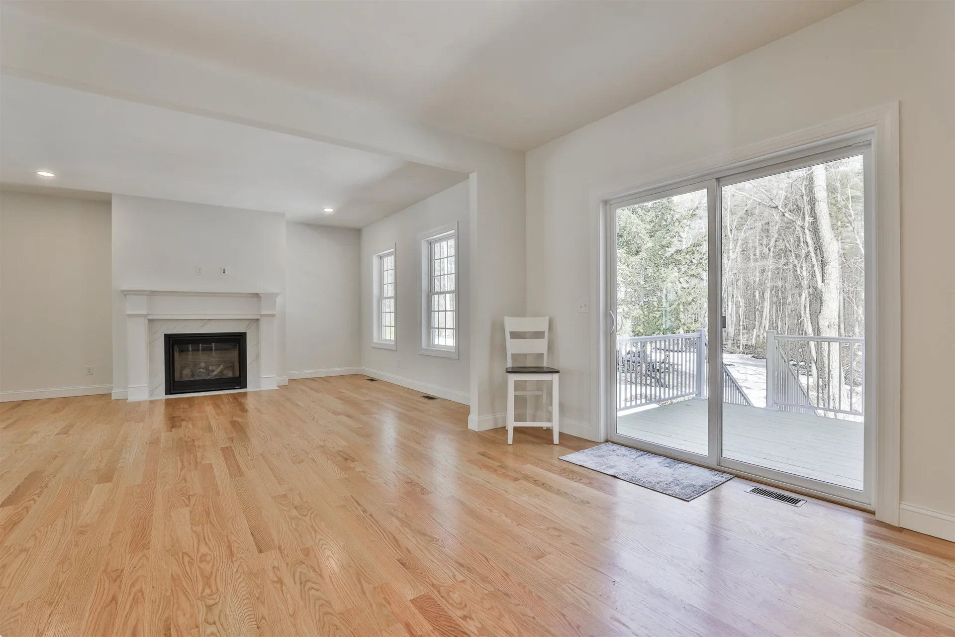 22 Reeds Ferry Way Merrimack NH 03054