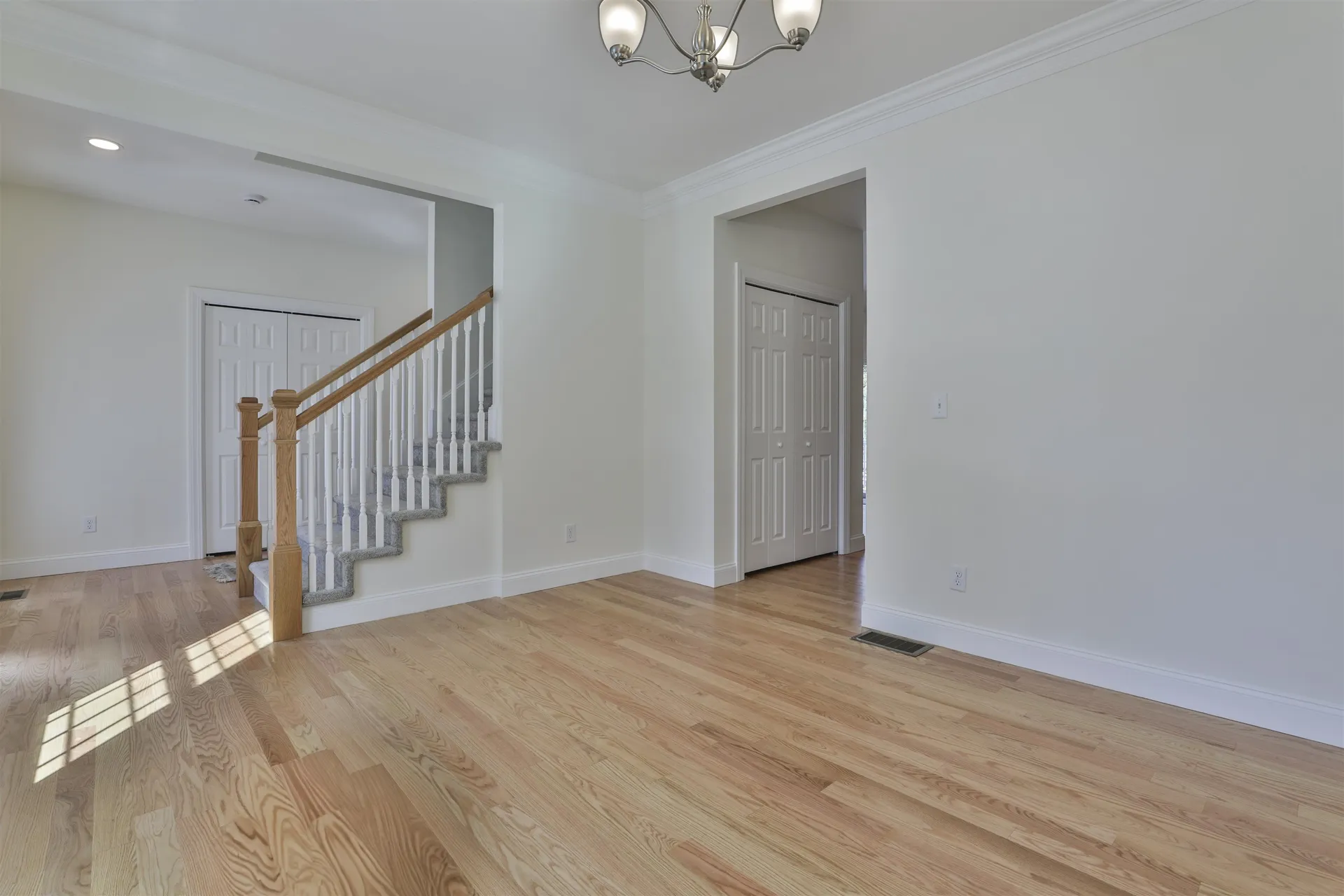 22 Reeds Ferry Way Merrimack NH 03054
