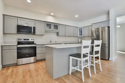 22 Reeds Ferry Way Merrimack NH 03054