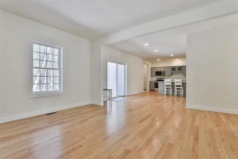 22 Reeds Ferry Way Merrimack NH 03054