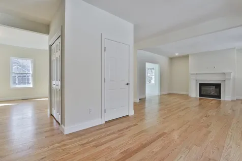 22 Reeds Ferry Way Merrimack NH 03054