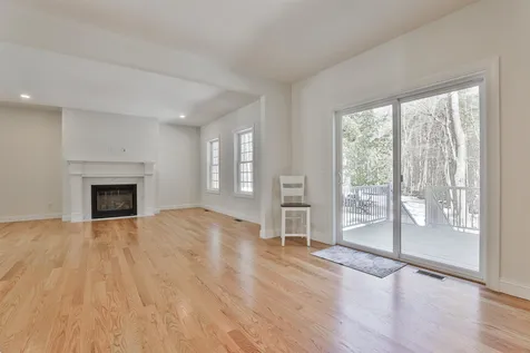 22 Reeds Ferry Way Merrimack NH 03054
