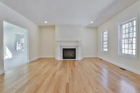 22 Reeds Ferry Way Merrimack NH 03054