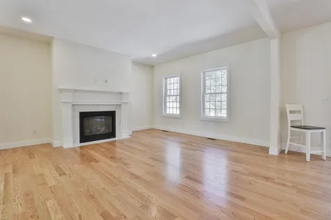 22 Reeds Ferry Way Merrimack NH 03054