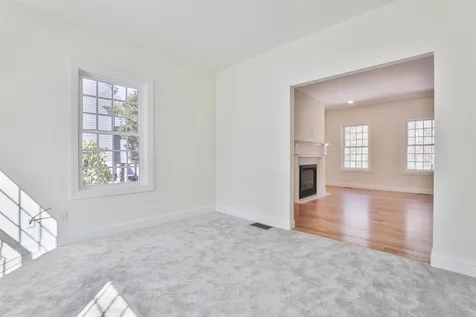 22 Reeds Ferry Way Merrimack NH 03054