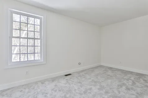 22 Reeds Ferry Way Merrimack NH 03054
