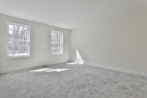 22 Reeds Ferry Way Merrimack NH 03054