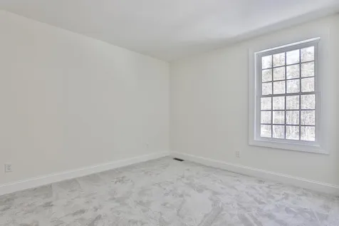 22 Reeds Ferry Way Merrimack NH 03054