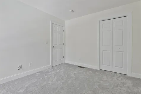 22 Reeds Ferry Way Merrimack NH 03054