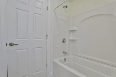 22 Reeds Ferry Way Merrimack NH 03054
