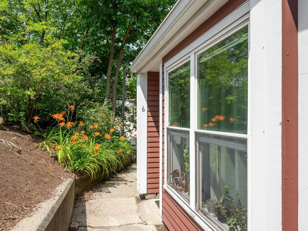 297 College Street Burlington VT 05401