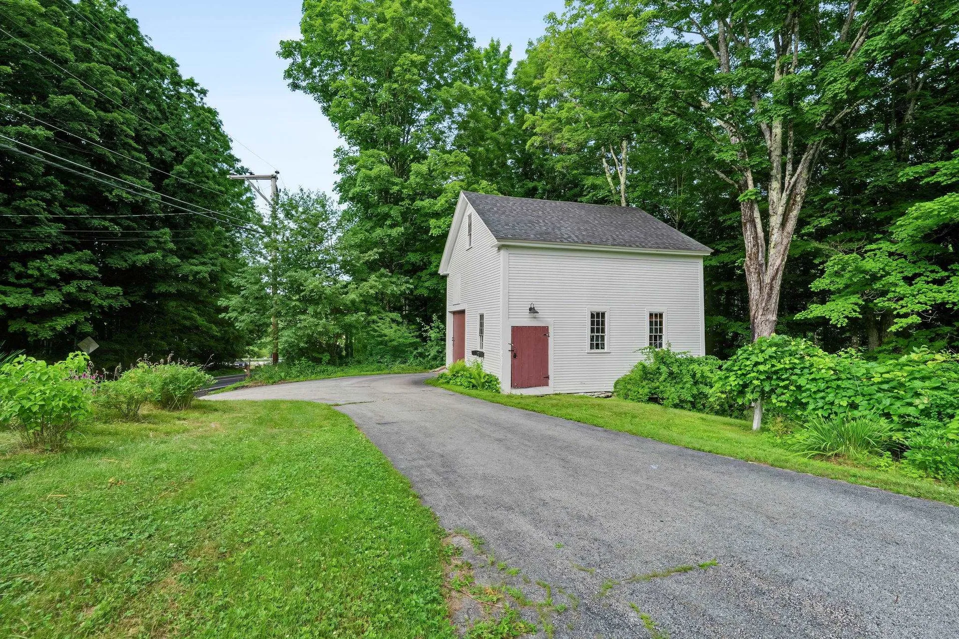 7 Bennington Road Hancock NH 03449
