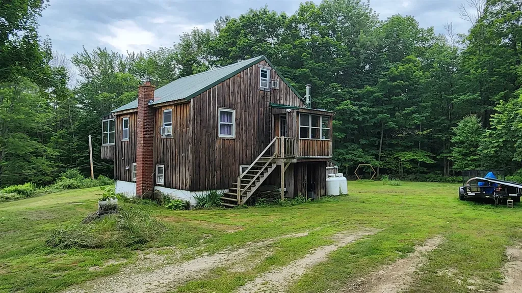 925 Center Road Goshen NH 03752